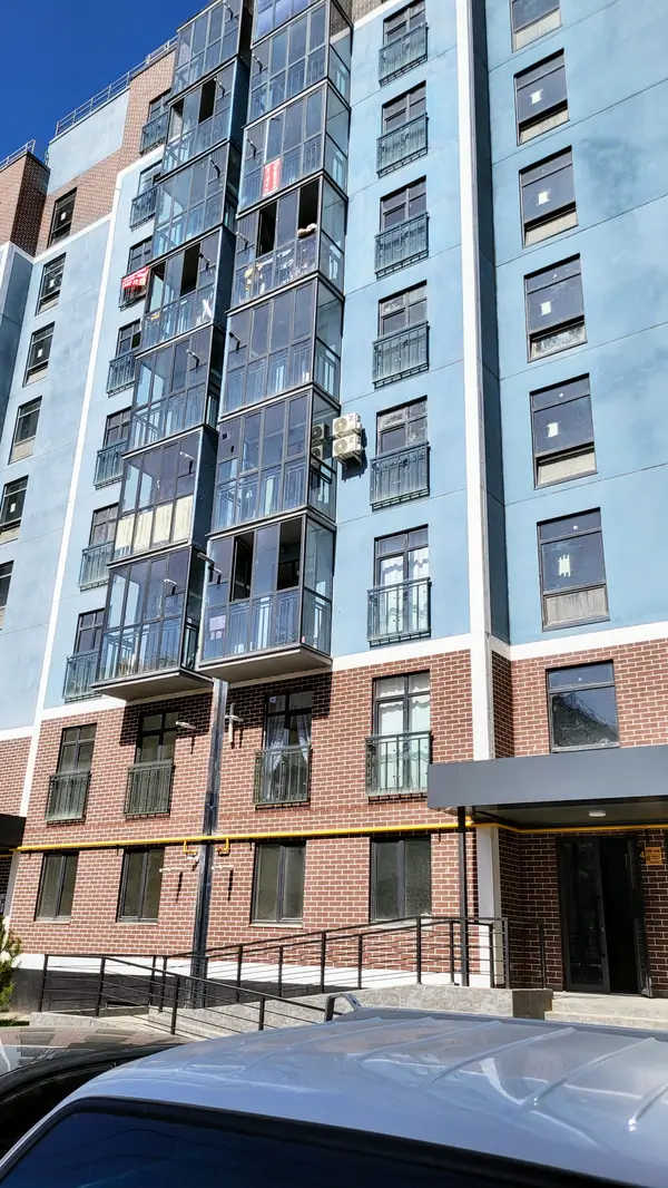 2-комнатная квартира − 63 м², 7/9 этаж