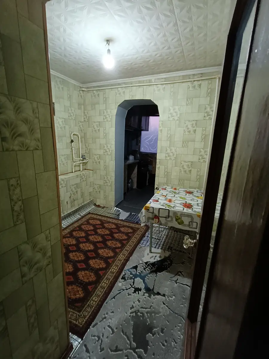 1 xonali kvartira sotiladi − 40 m²