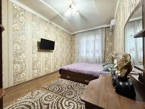 2-комнатная квартира − 65 м², 4/9 этаж