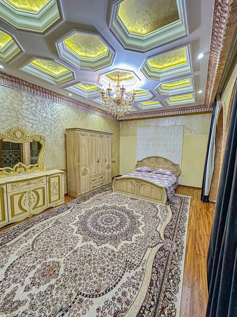 Sutkabay 3 qavatli uy − 350 m²