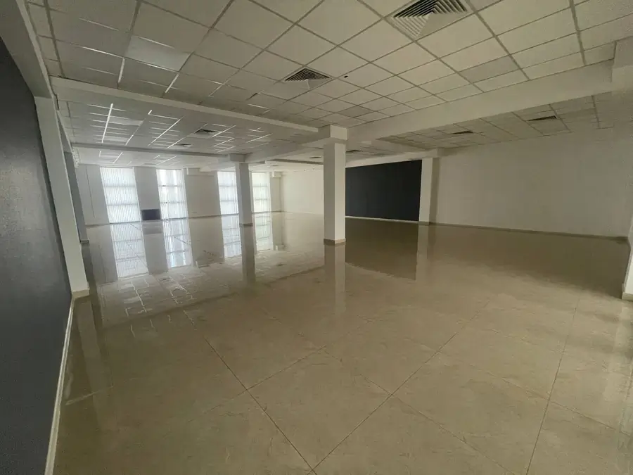 Офис − 3000 м², 1/8 этаж