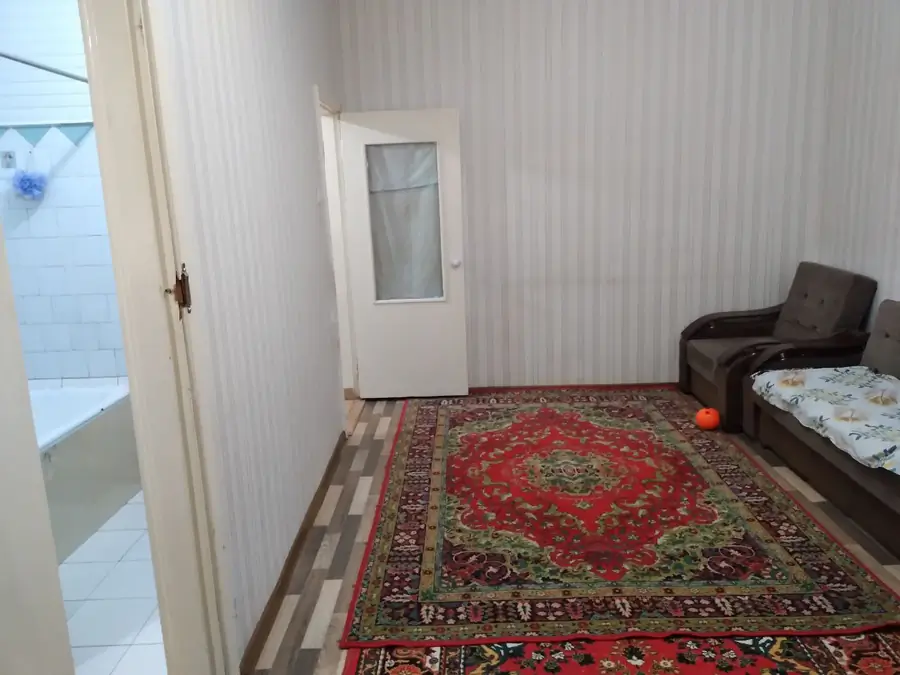 2-комнатная квартира − 60 м², 1/4 этаж