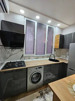 3-комнатная квартира − 46 м², 1/4 этаж