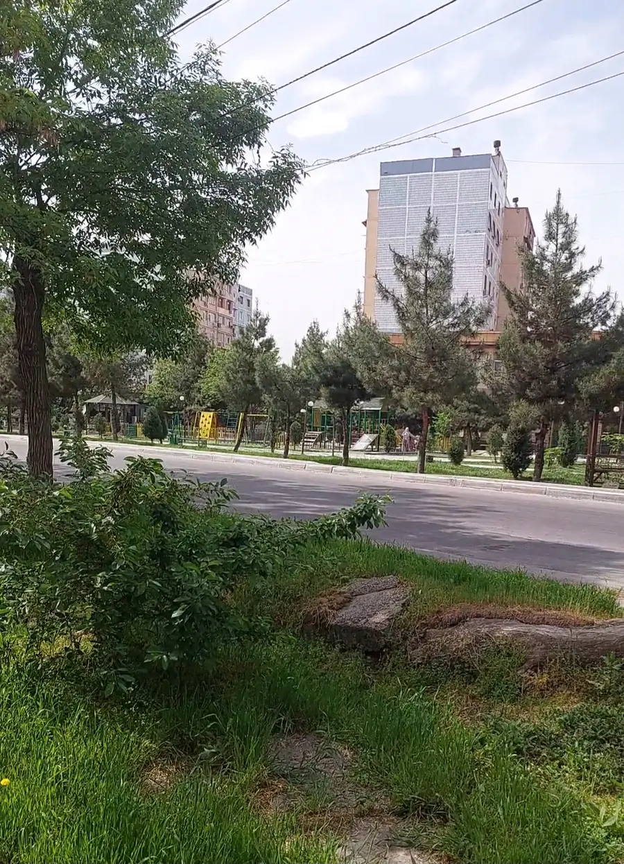 1-этажный дом − 370 м², 3.7 сот.