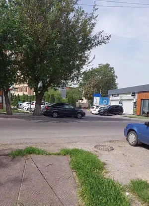 1-этажный дом − 370 м², 3.7 сот.