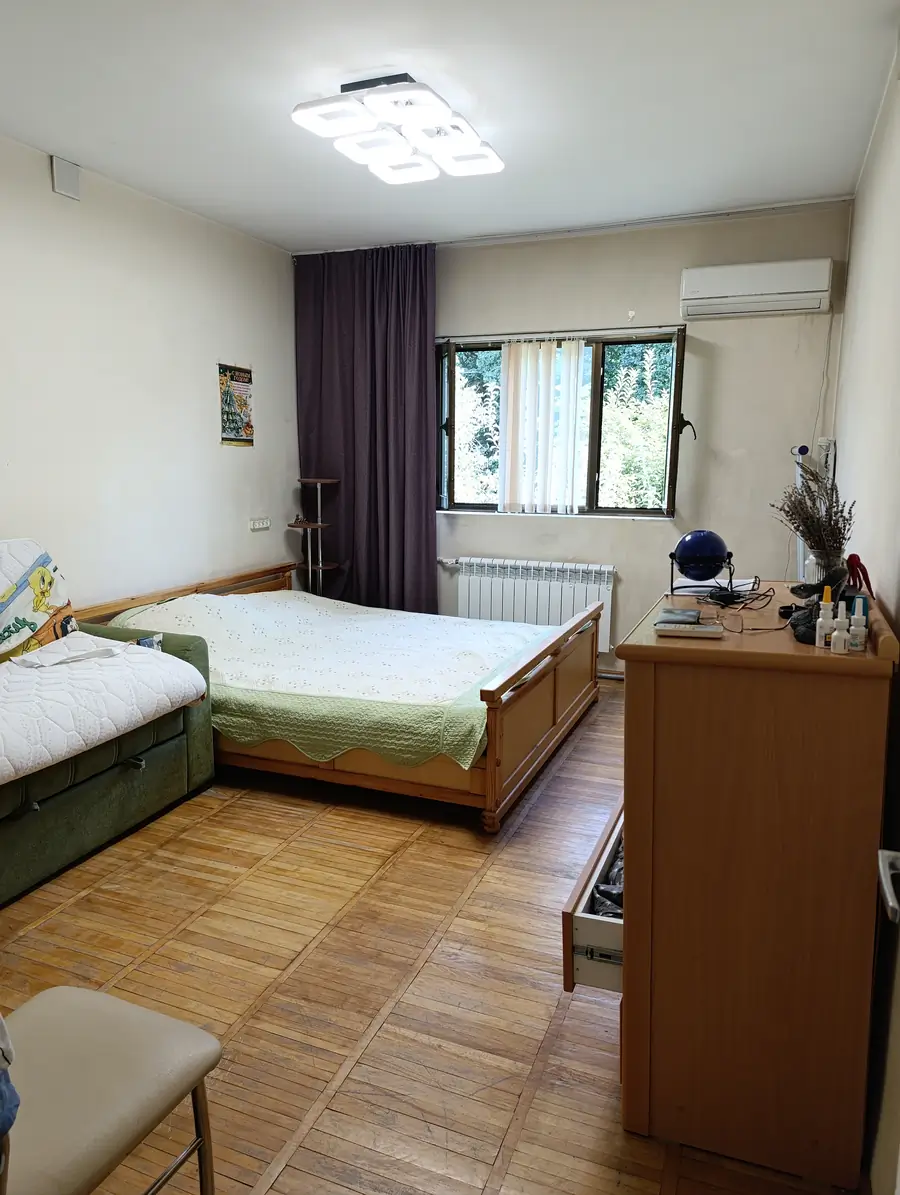 2-комнатная квартира − 67 м², 2/4 этаж