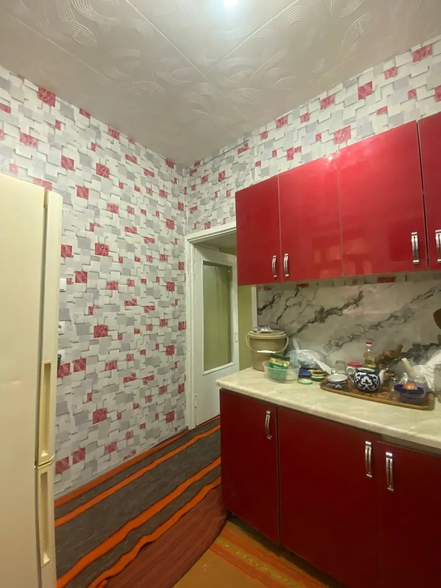 3 xonali kvartira sotiladi − 85.6 m²