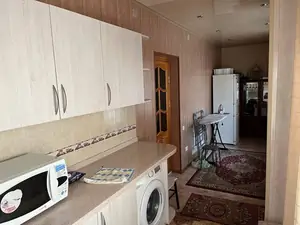 2-комнатная квартира − 50 м², 2/4 этаж