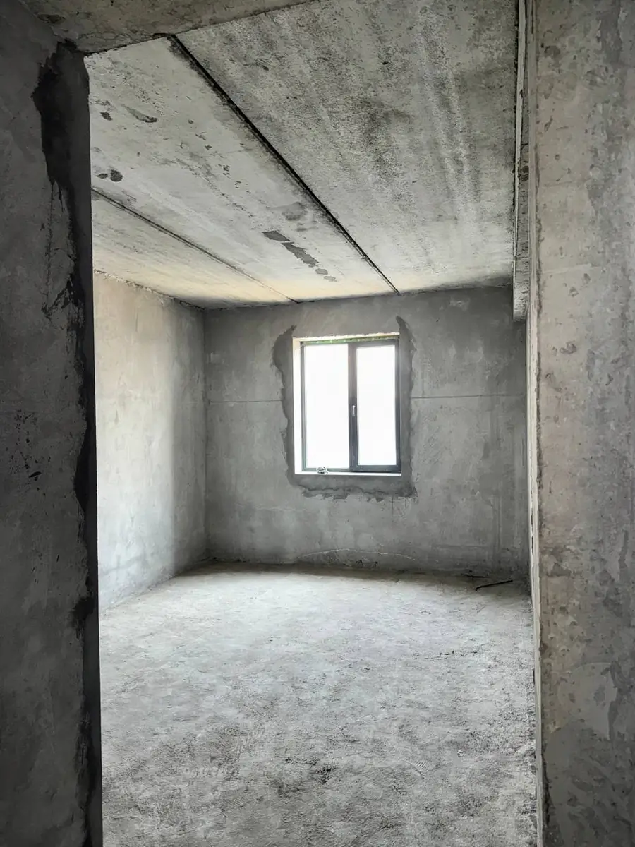 3 xonali kvartira sotiladi − 81.2 m²