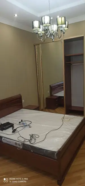 Ijaraga 4 xonali kvartira − 190 m²
