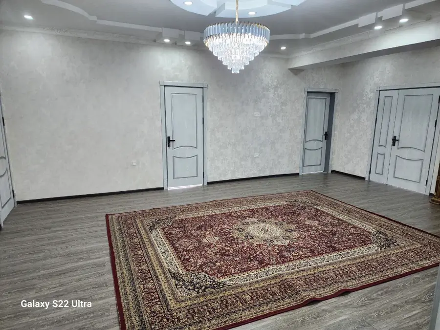 4-комнатная квартира − 110 м², 2/8 этаж