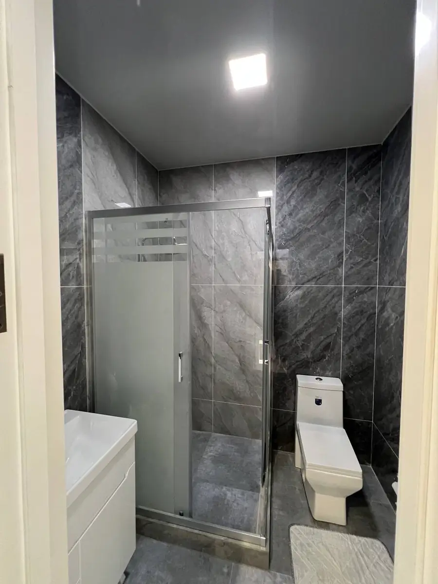 Сдается 1-комнатная квартира − 42 м²