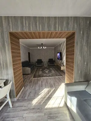3-комнатная квартира − 90 м², 2/4 этаж