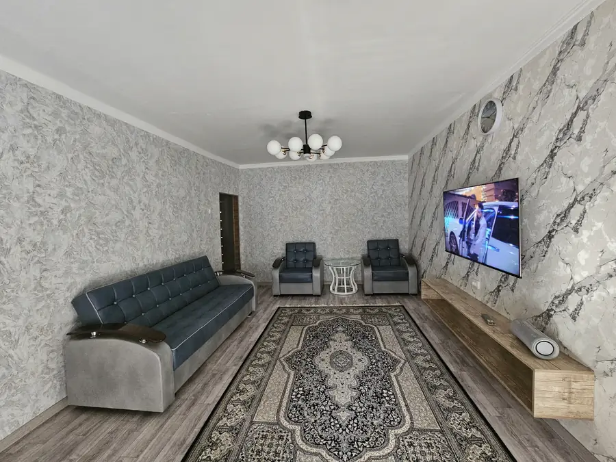 3-комнатная квартира − 90 м², 2/4 этаж