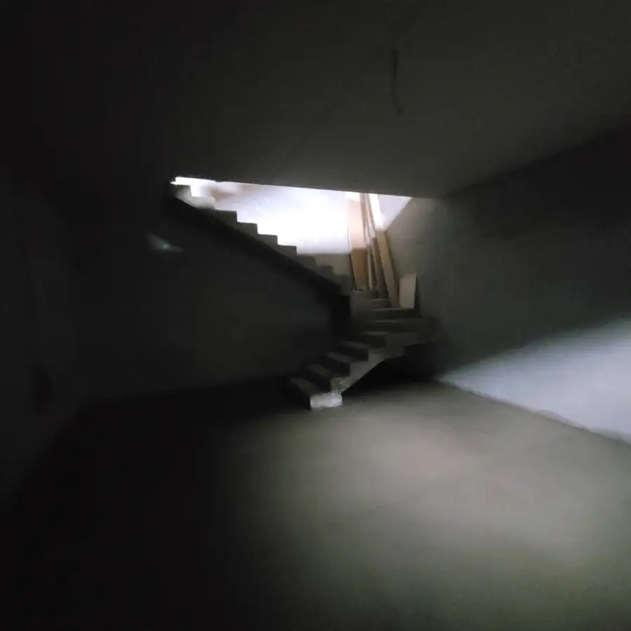 2 qavatli uyning 100% sotiladi − 245 m²