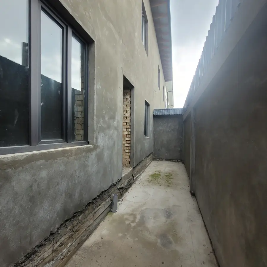 2 qavatli uyning 100% sotiladi − 245 m²