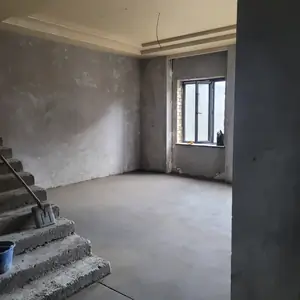 2 qavatli uyning 100% sotiladi − 245 m²
