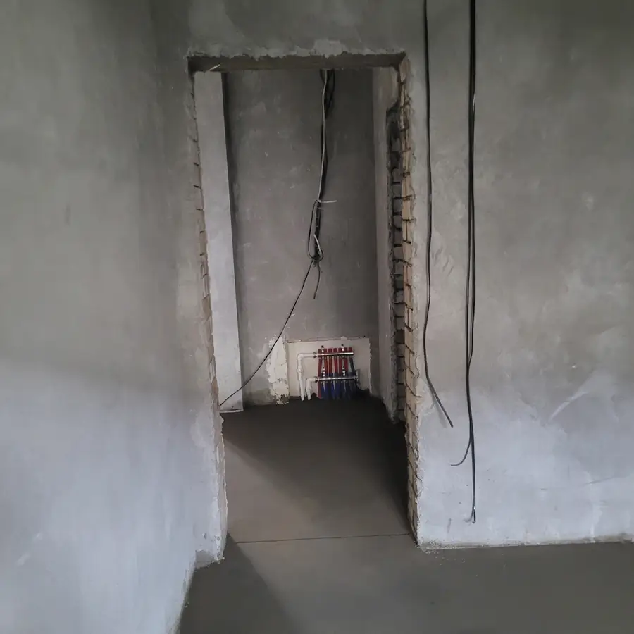 2 qavatli uyning 100% sotiladi − 245 m²
