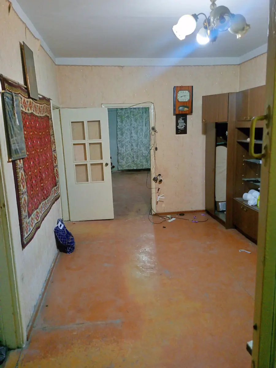 2-комнатная квартира − 47 м², 1/4 этаж