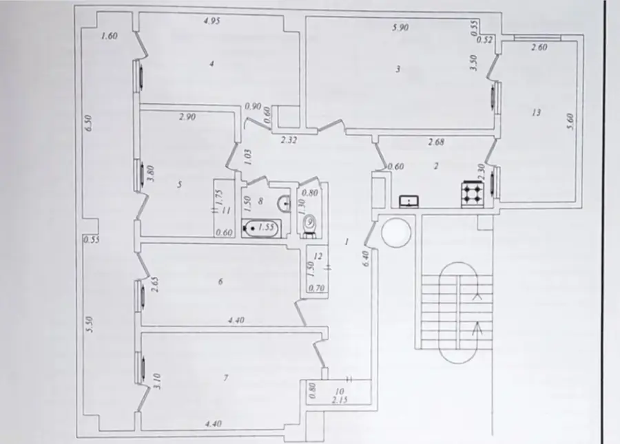 Более 5 xonali kvartira sotiladi − 110 m²