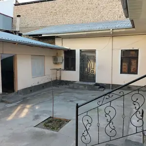 1 qavatli uy − 220 m², 3.3 sot. 