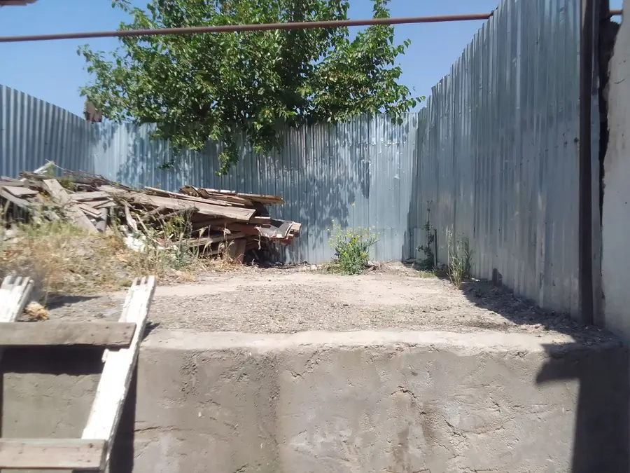 1 qavatli uy − 75 m², 2 sot. 