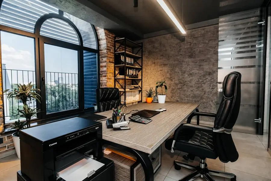 Ijaraga ofis − 200 m²