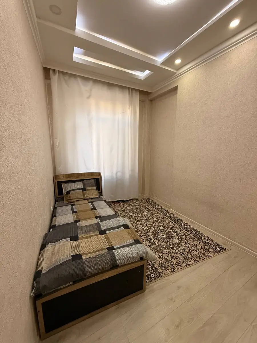 Продается 3-комнатная квартира − 70 м²