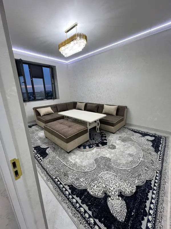 2-комнатная квартира − 75 м², 8/10 этаж