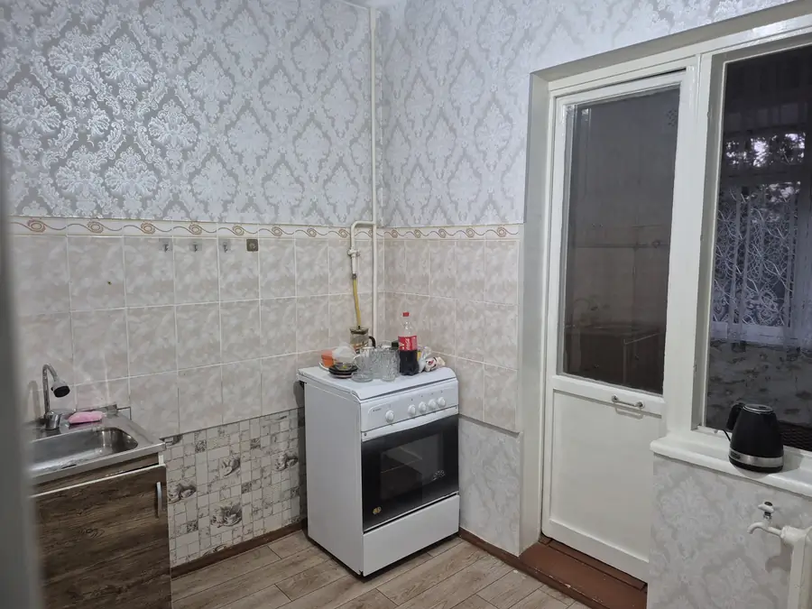Продается 2-комнатная квартира − 62 м²