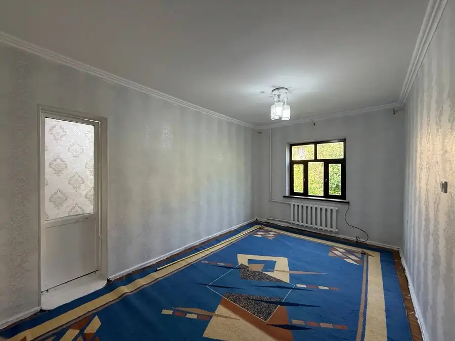 1-комнатная квартира − 40 м², 3/5 этаж