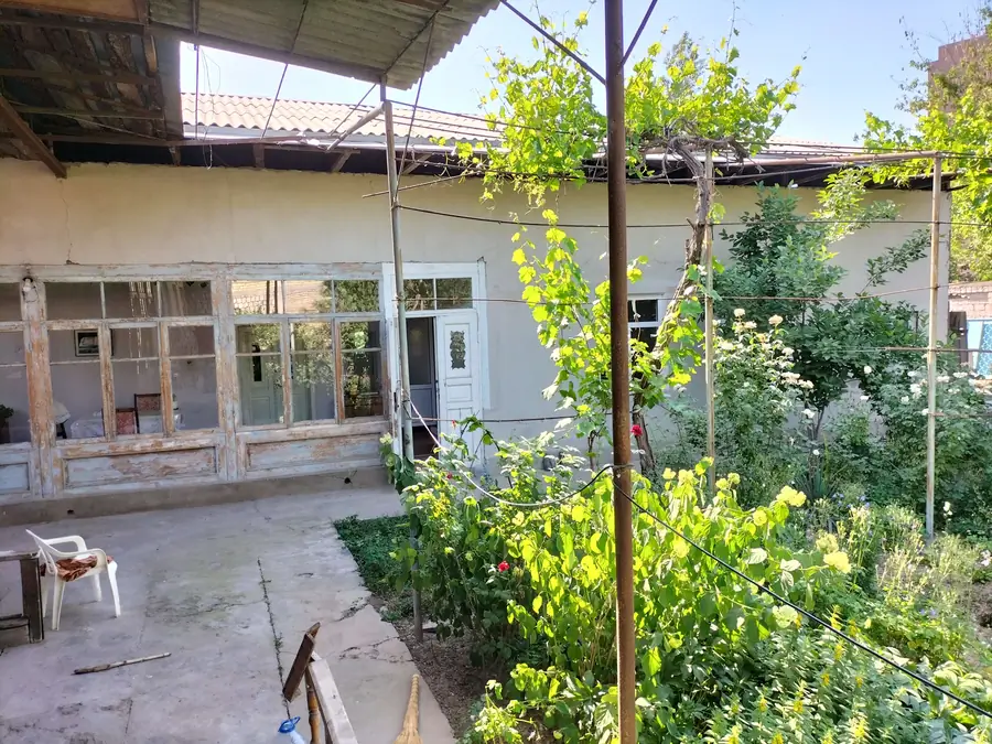 1 qavatli uy sotiladi − 300 m²