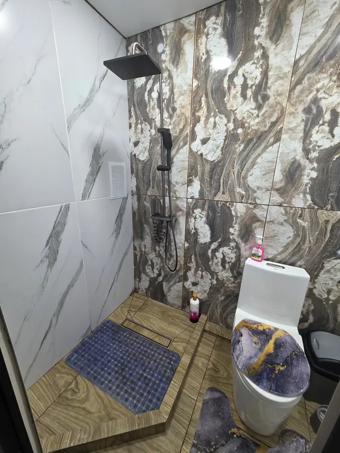 Посуточно 1-комнатная квартира − 40 м²