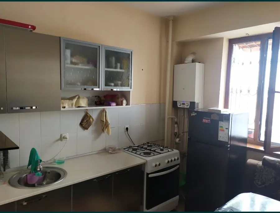 1-комнатная квартира − 43 м², 4/5 этаж