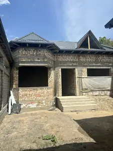 Продается 1-этажный дом − 3000 м²