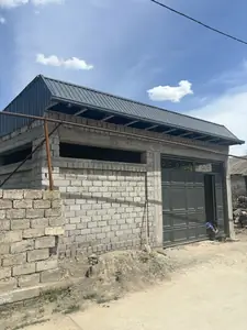 Продается 1-этажный дом − 3000 м²