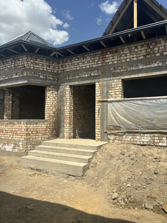 Продается 1-этажный дом − 3000 м²