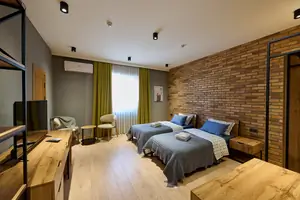 Sutkabay 3 qavatli uy − 450 m²