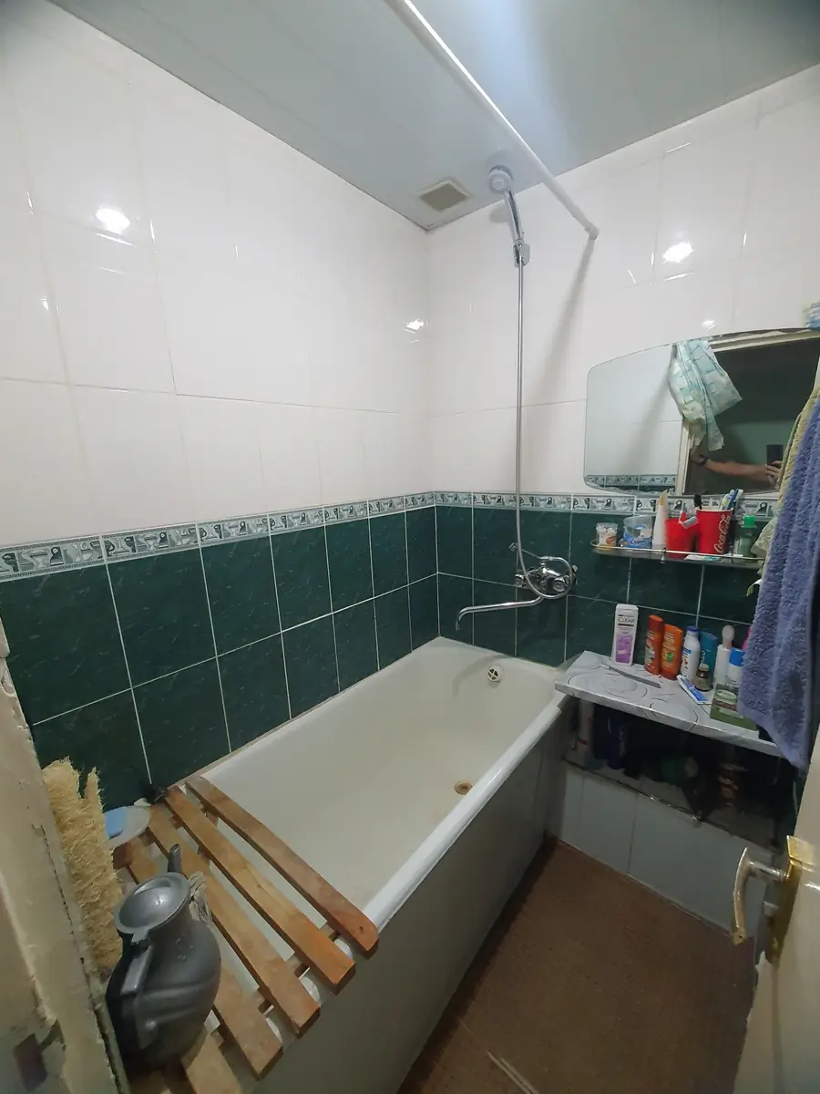 2 xonali kvartira sotiladi − 56 m²