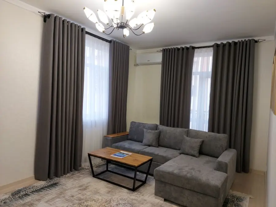 2-комнатная квартира − 65 м², 5/9 этаж