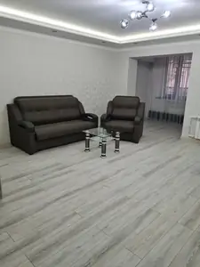 2-комнатная квартира − 63 м², 1/4 этаж