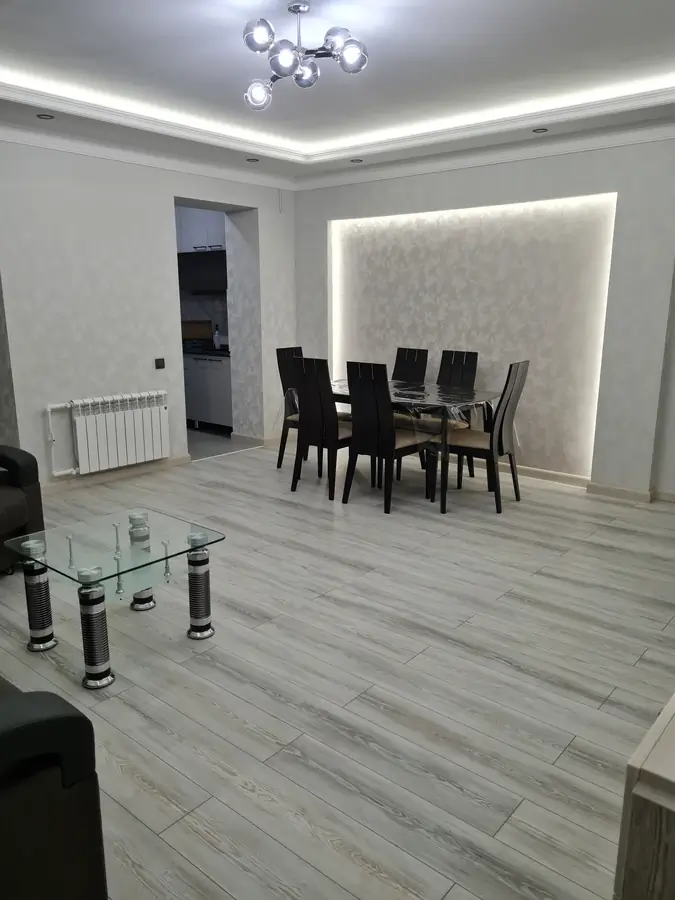 2-комнатная квартира − 63 м², 1/4 этаж
