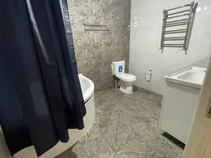 Ijaraga 2 xonali kvartira − 105 m²