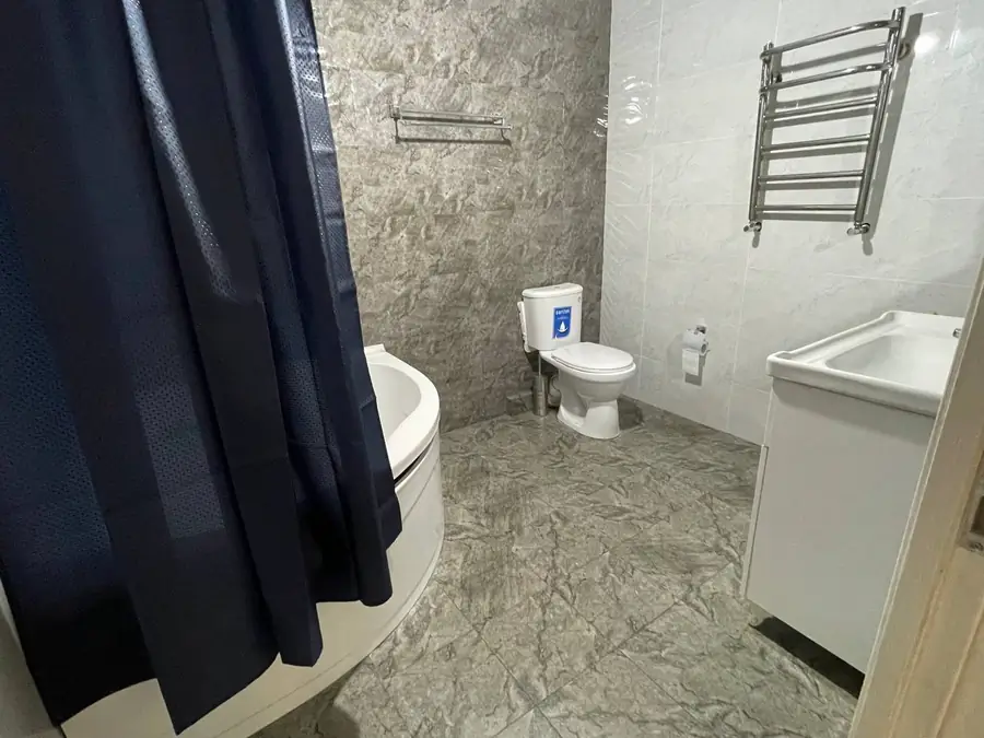 Ijaraga 2 xonali kvartira − 105 m²