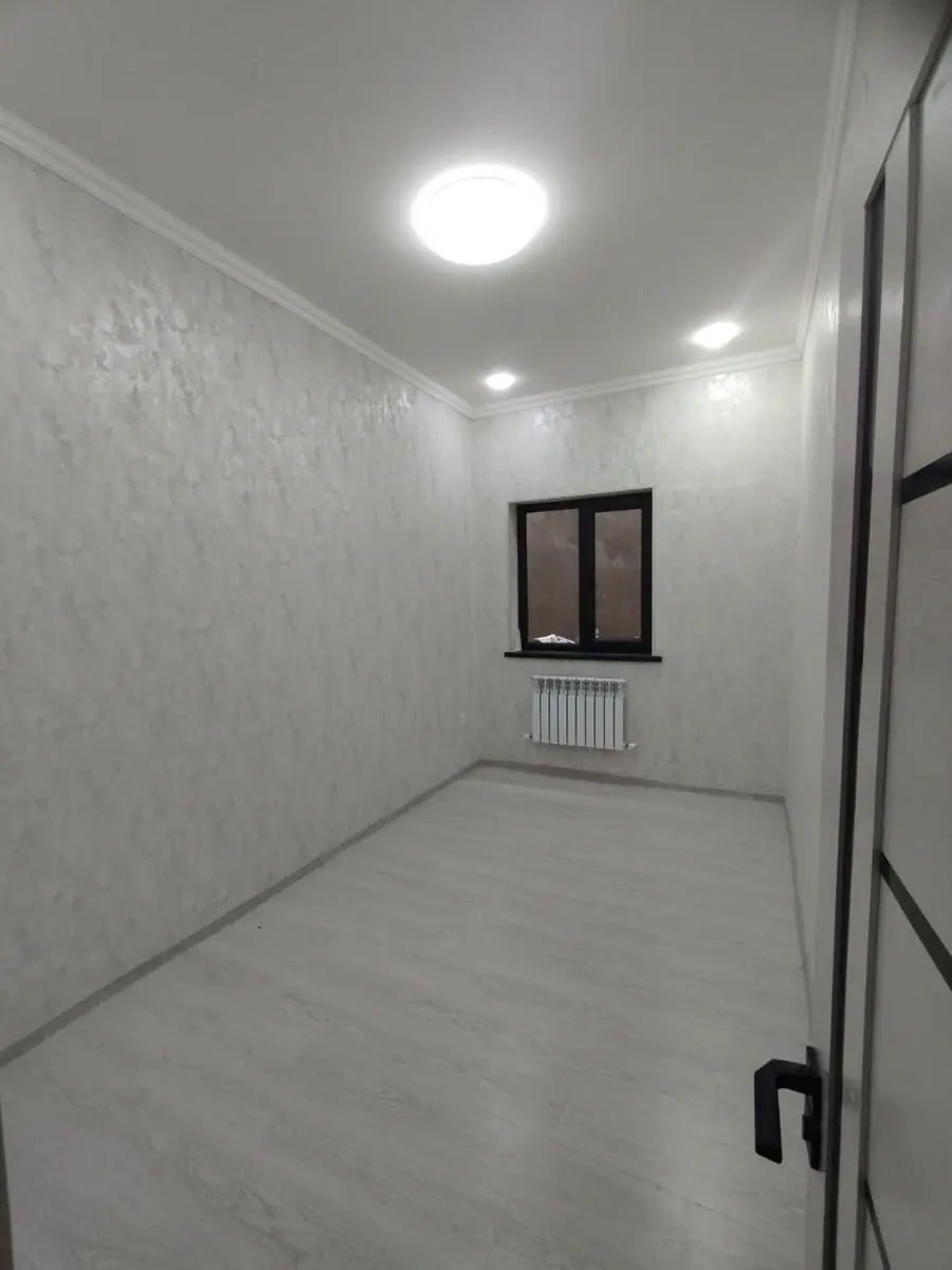 2 xonali kvartira sotiladi − 70 m²