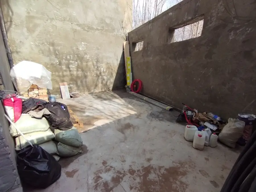 2 xonali kvartira − 70 m², 1/3 qavat