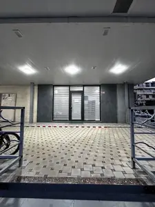 Savdo-sotiq maydoni sotiladi − 45 m²