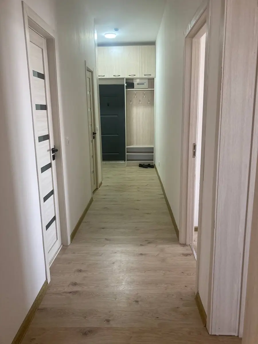 Продается 2-комнатная квартира − 51 м²