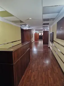 Ofis sotiladi − 388 m²