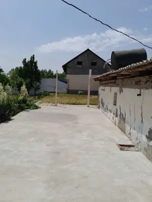 1 qavatli uy sotiladi − 600 m²
